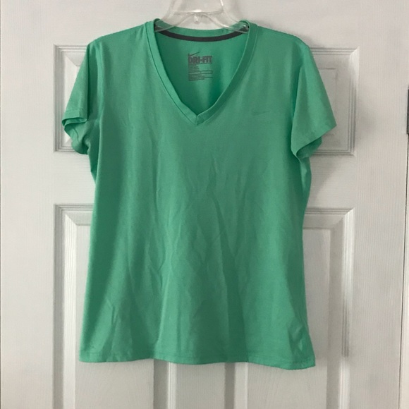 Nike Tops - ⬇️🎽NIKE DRIFIT Tee | V Neck | Green Size L 🎽